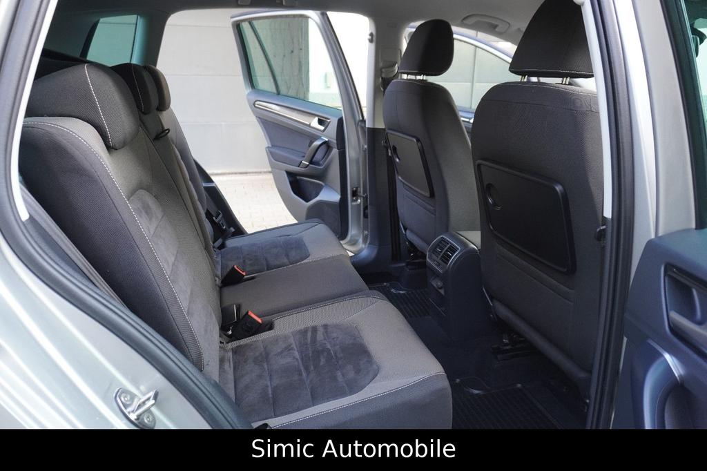 Volkswagen Golf Sportsvan