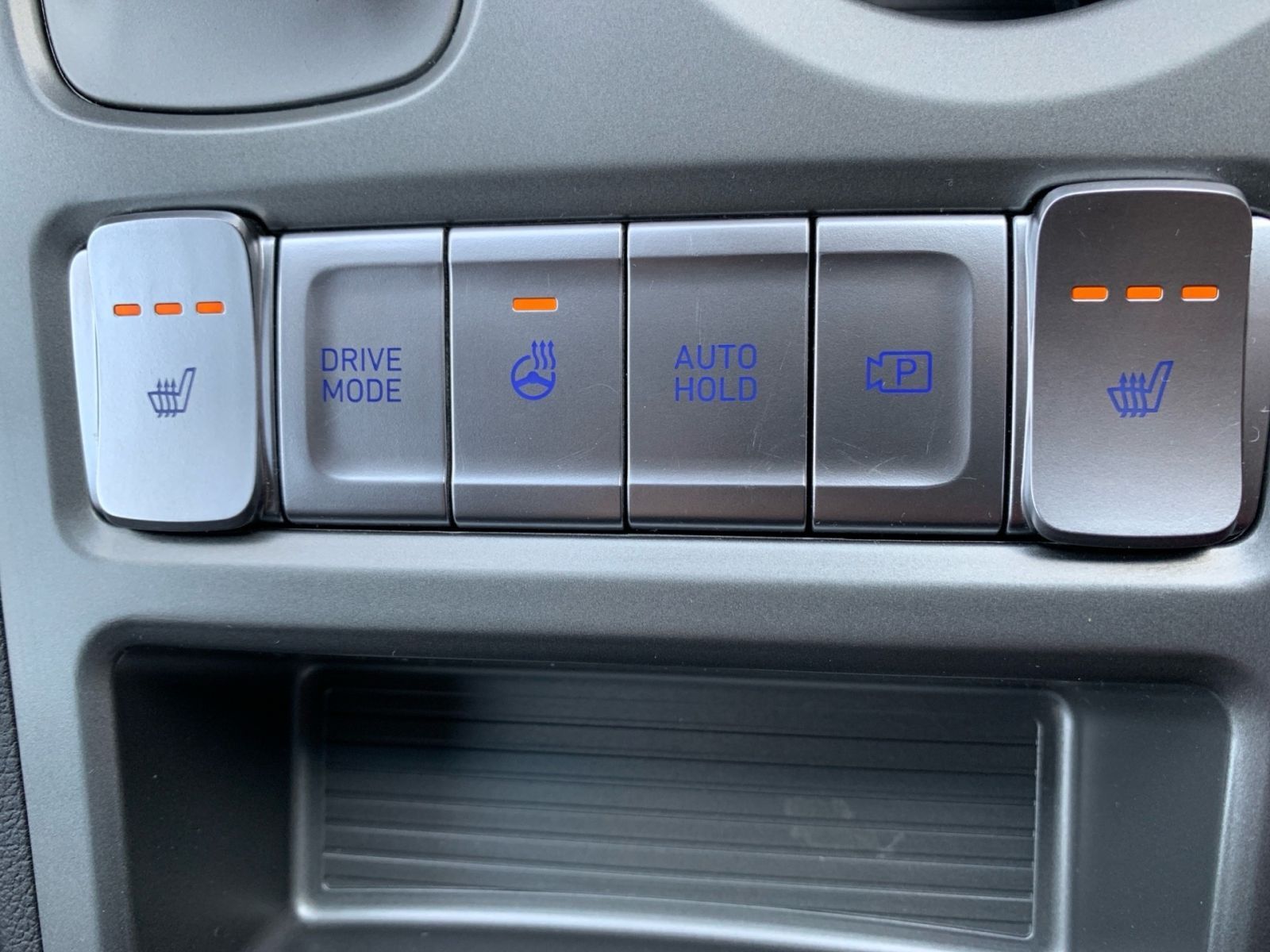 Fahrzeugabbildung Hyundai KONA Edition 30+ Elektro Navi Allwetter