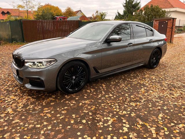 BMW 540i xDrive A - top kondition
