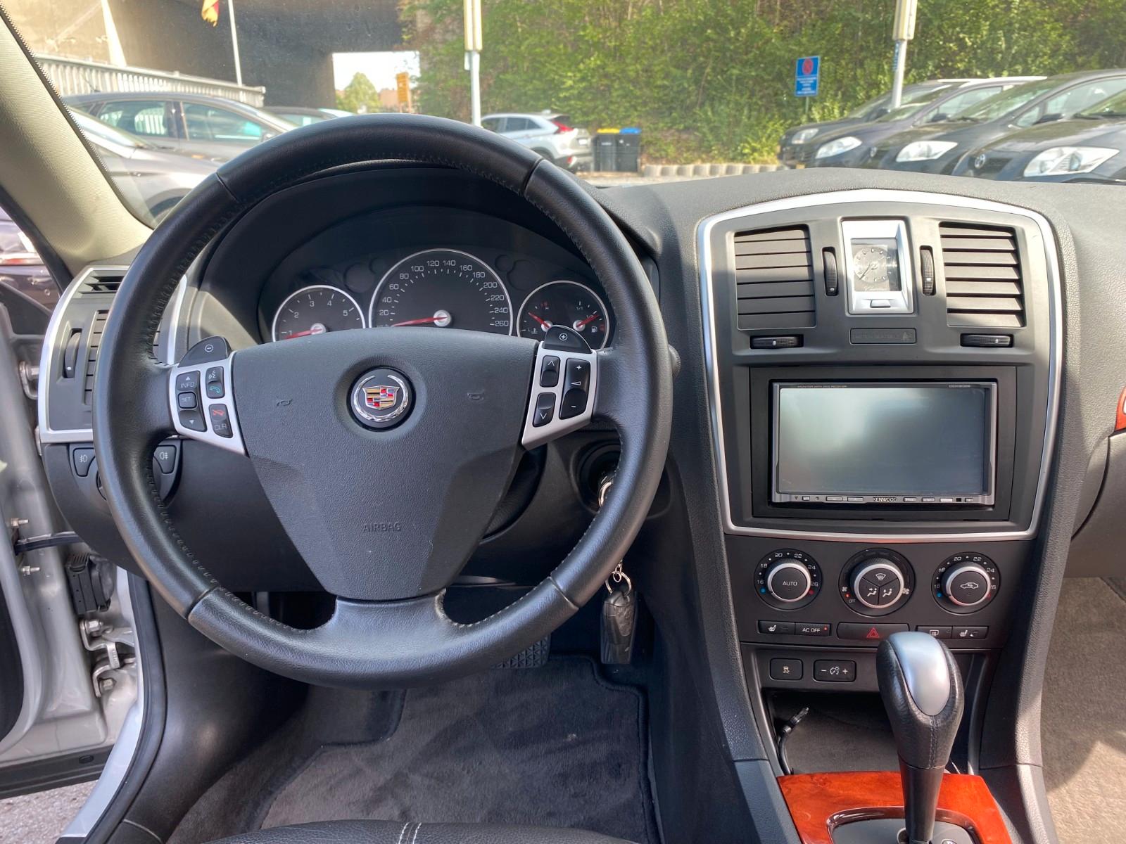 Cadillac BLS Leder Xenon. Allwetter TÜV