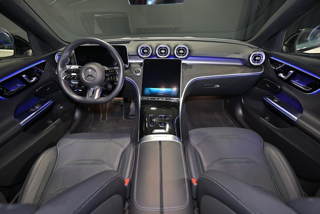 Mercedes-Benz C 43 T AMG 4M PANO/HUD/NIGHT/SOUND/360