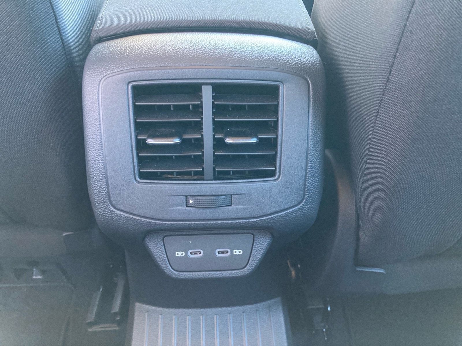 Volkswagen T-Roc - Bild 22
