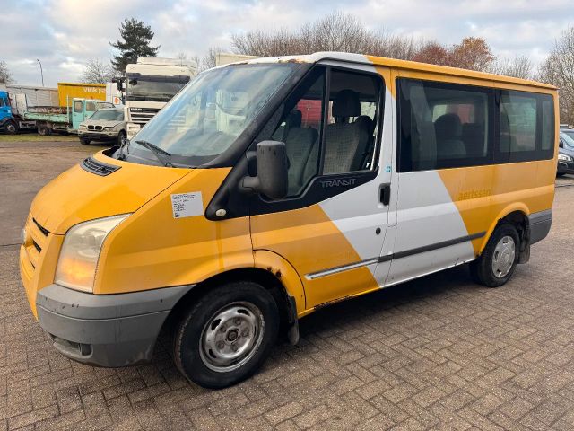 Ford **TRANSIT-9SEATS**