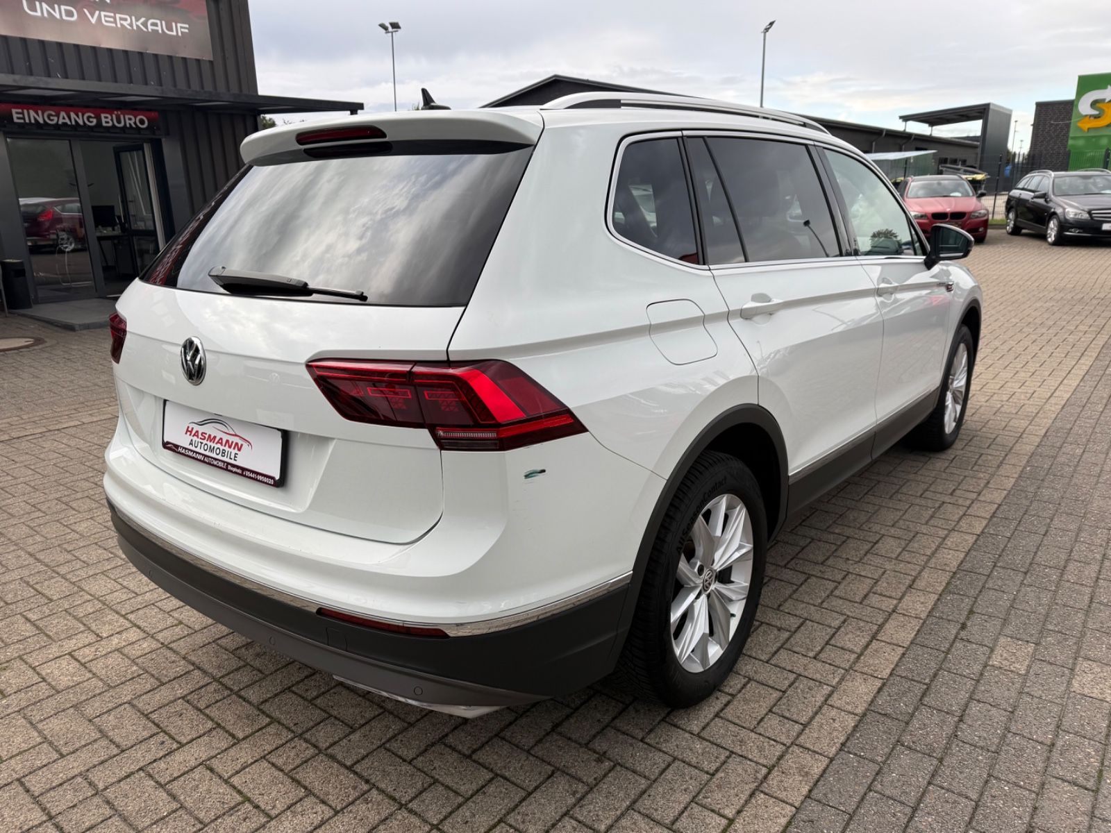 Tiguan Allspace Highline 4Motion*7-SITZER*NAVI*2