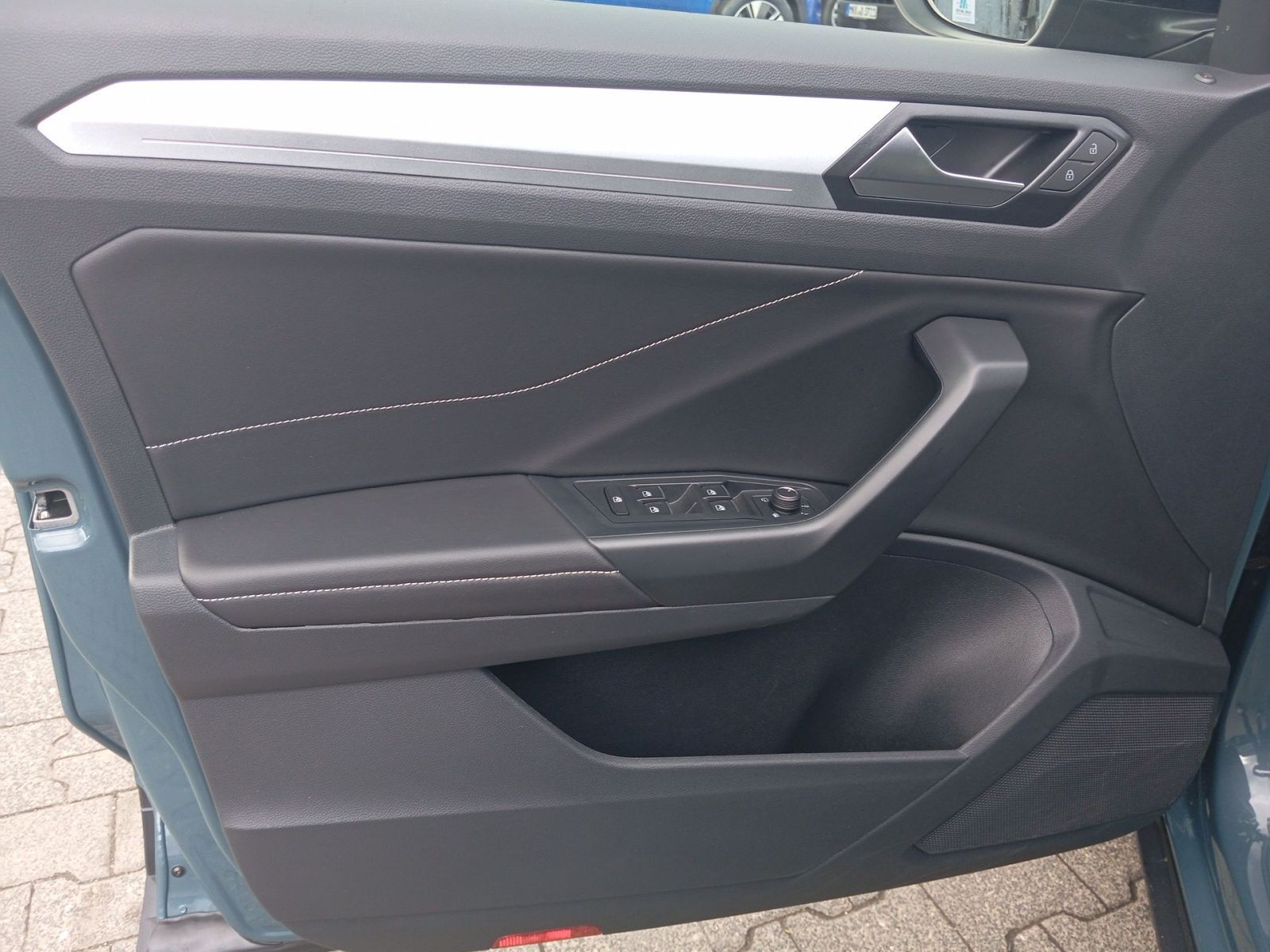 Volkswagen T-Roc - Bild 8