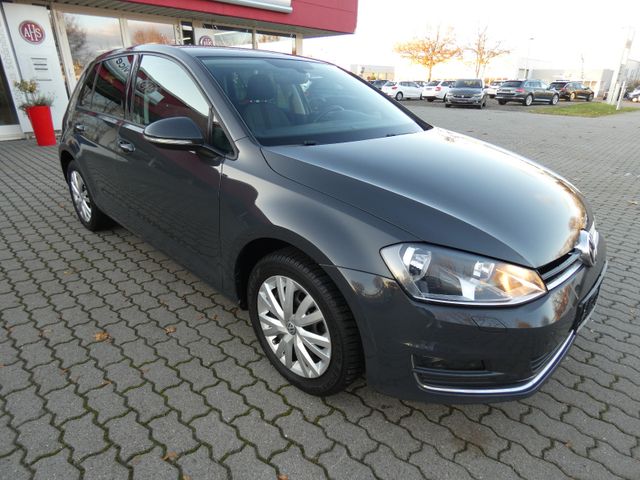 Volkswagen Golf VII Lim. Allstar BMT NAVI SHZ AAC PDC v/h