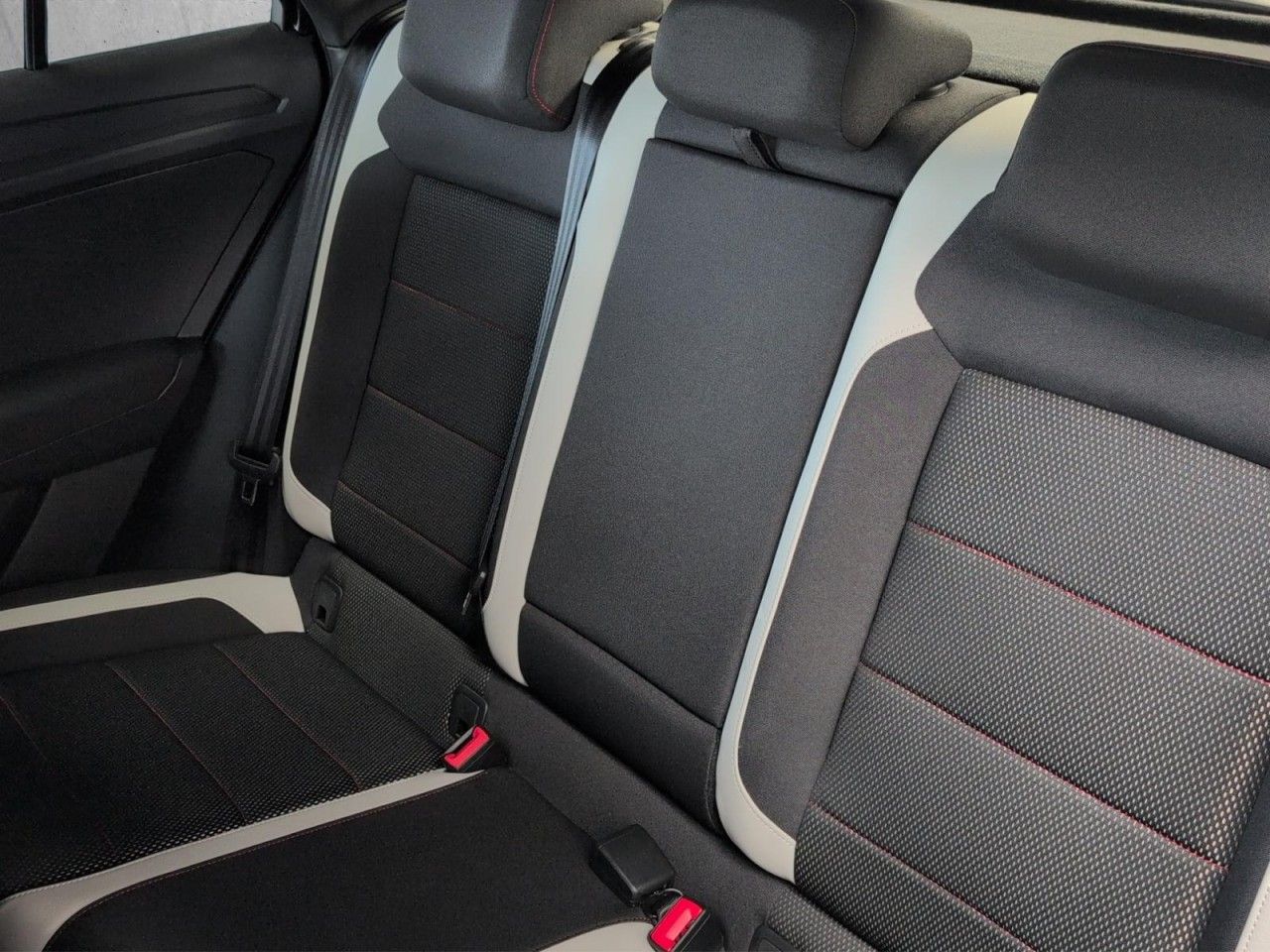 T-Roc Sport 2.0 TDI DSG Klima Einparkhilfe