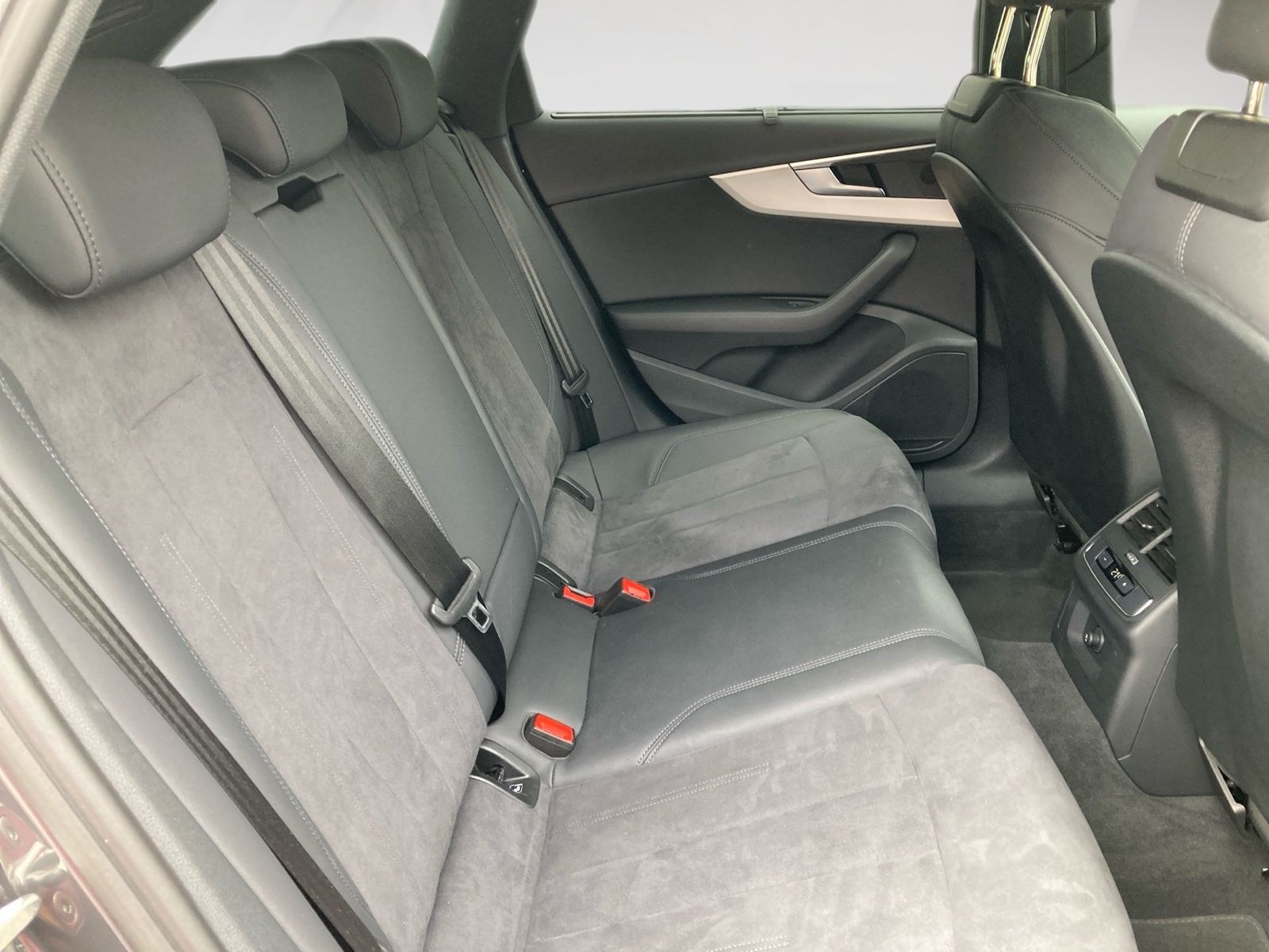 Audi A4 allroad 40TDI 204PS QUATTRO MATRIX.KAMERA.AHK foto 11