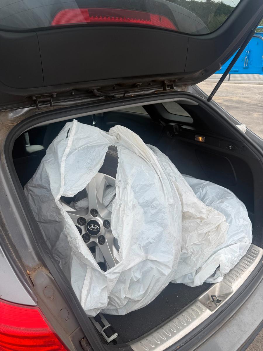 Hyundai i40 2011 — photo 16