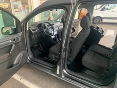 Fahrzeugabbildung Volkswagen Caddy 1,0 TSI Trendlin Navi Standheizung AHK PDC