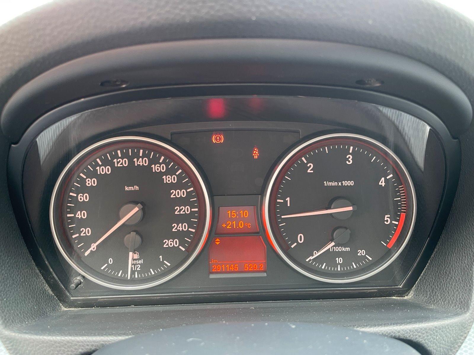 BMW 325 2008 — photo 6