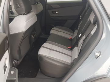 Fotografie 13 des Opel Grandland (X) Grandland 1.2 Ultimate Allwetter Matrix Head-Up