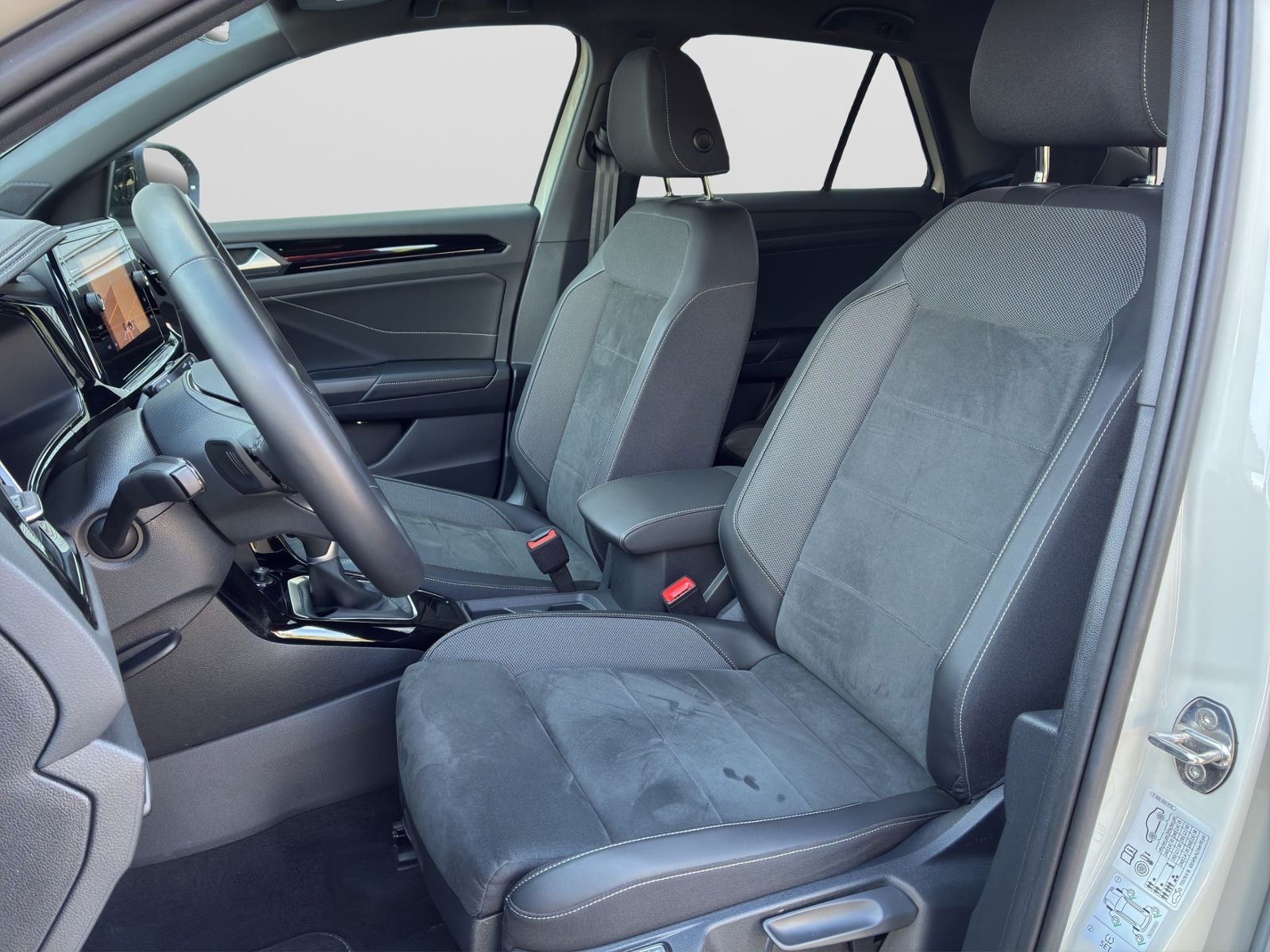 T-Roc 1.5 TSI DSG R-LINE *MATRIX*KAMERA*GJR*
