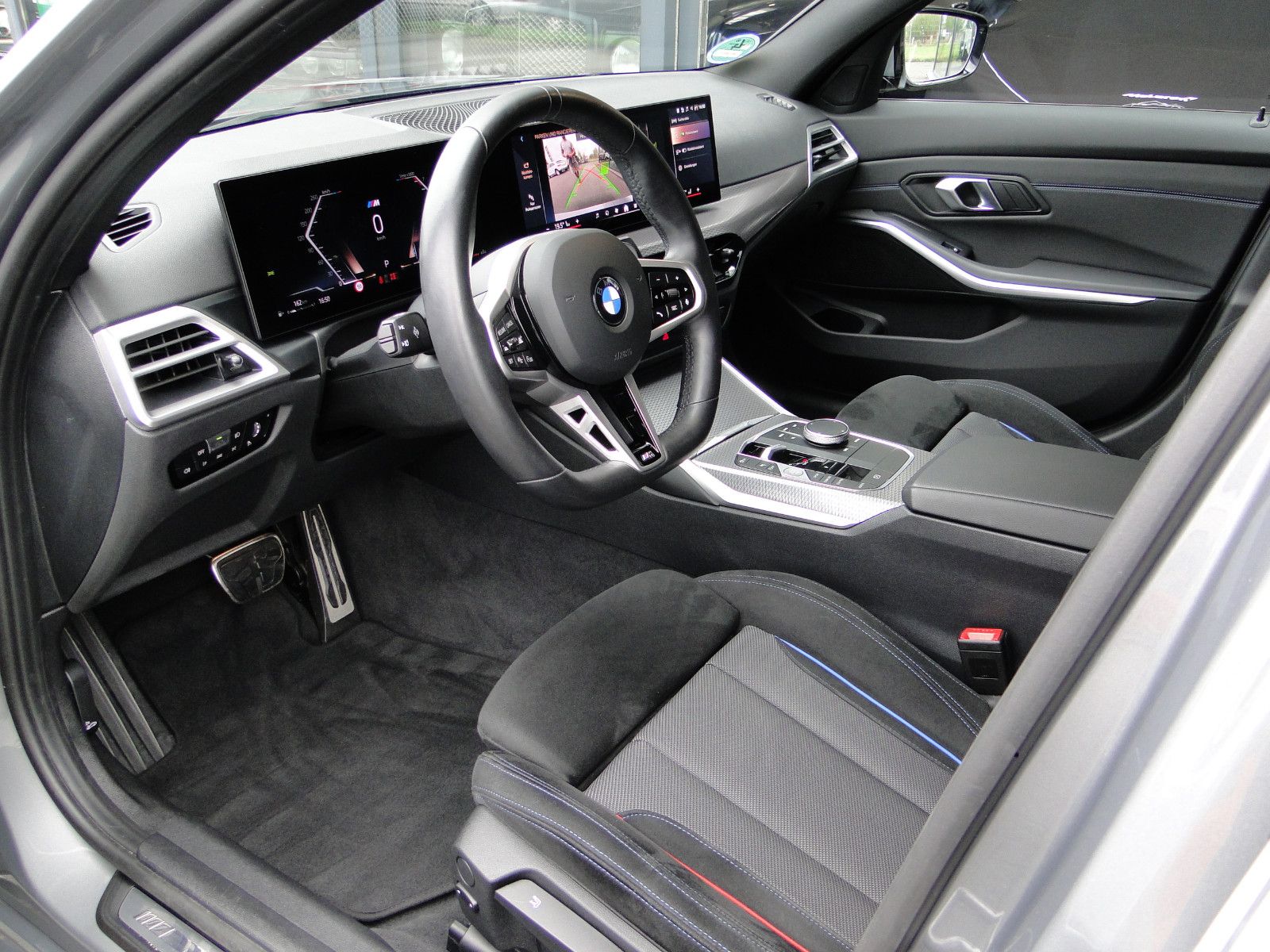 BMW 330i Touring xDrive M Sport foto 20