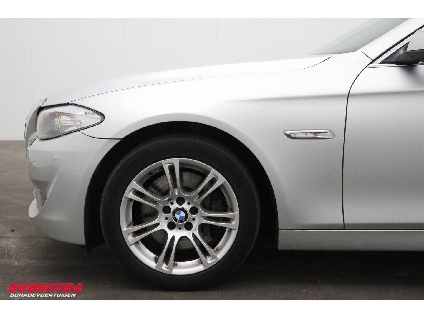 BMW 530 2010 — photo 12