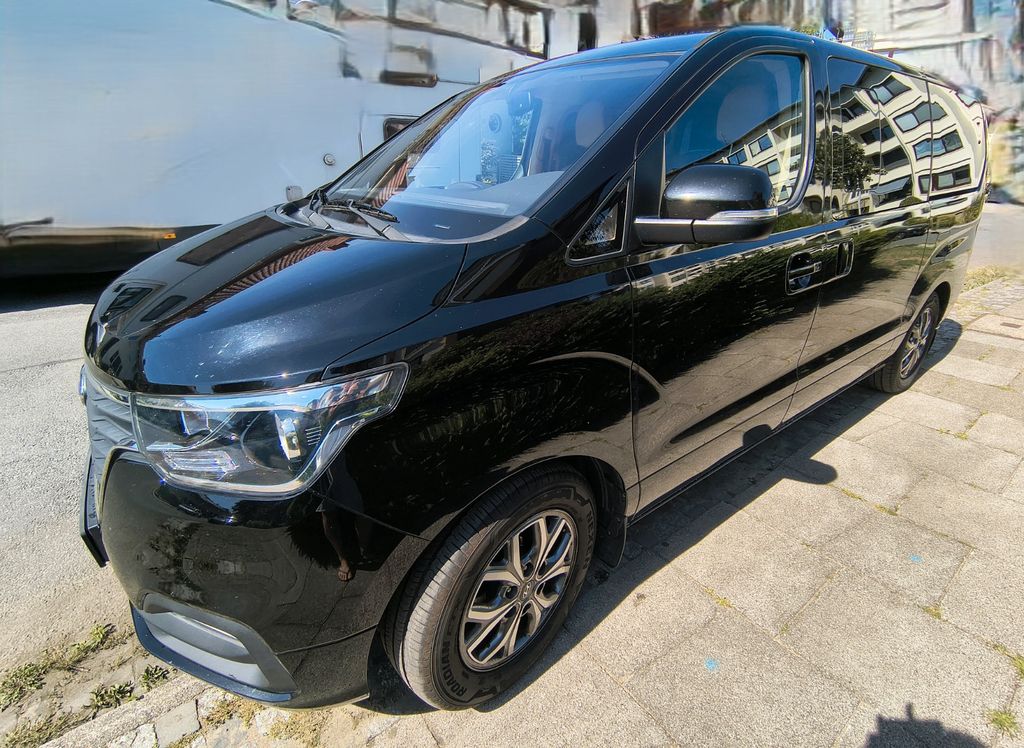 Image of Hyundai H-1