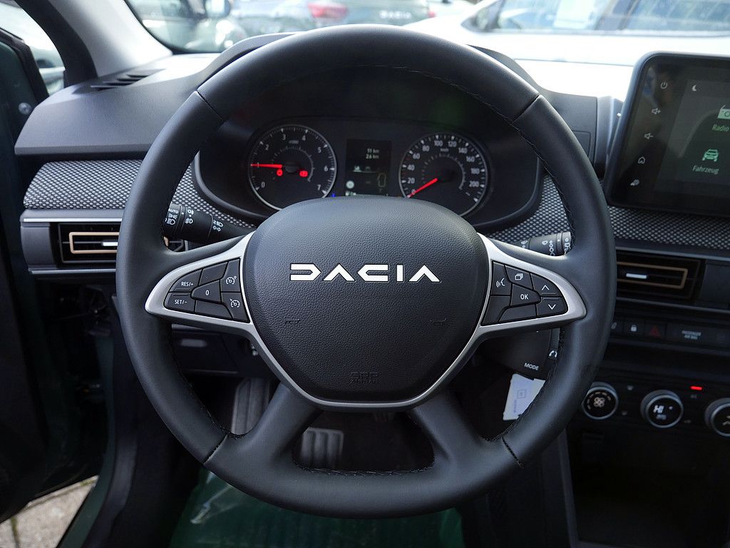 Fahrzeugabbildung Dacia Sandero Stepway Expression TCe 90