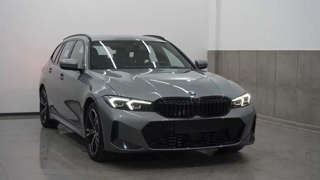 Image of BMW 330