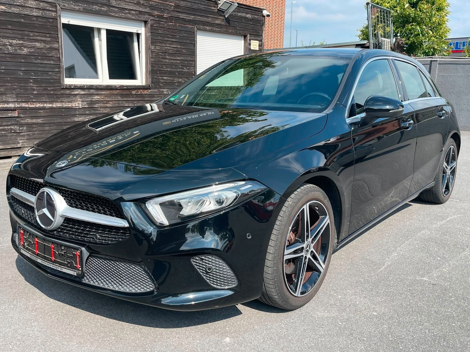 MERCEDES-BENZ A 200 Progressive AUTOM.*SHA*LED*RFK*NAVI*SHZ*