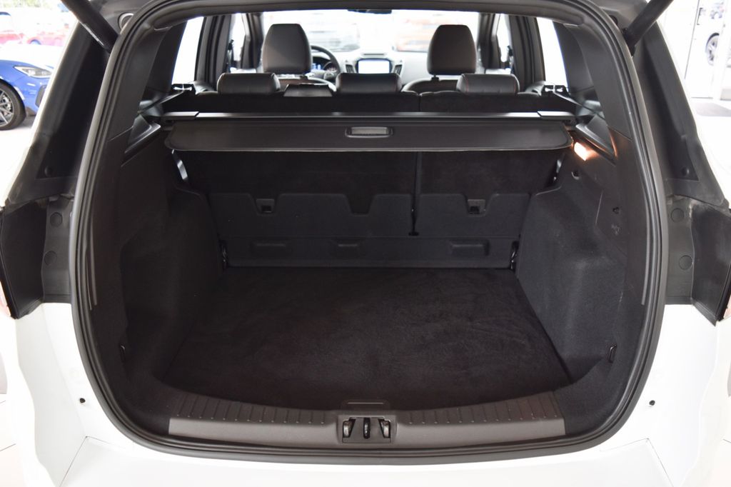 Car Image 27