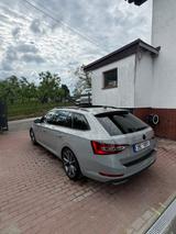 Skoda Superb 2.0 TSI DSG 4x4 SportLine Combi SportLine - Skoda Superb Unfallwagen