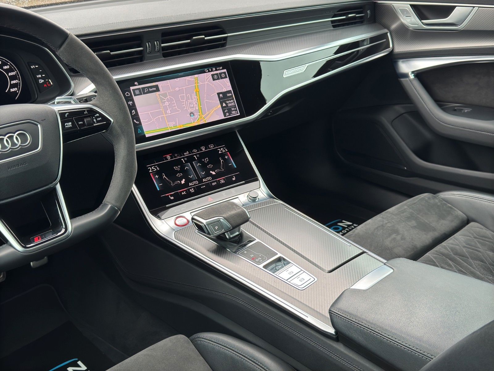 Fahrzeugabbildung Audi RS6 AVANT 4.0TFSI B&O MEMORY SSITZ LASER 22" HUD