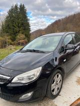 Opel Astra J Sports Tourer 1.7 DCTI, HU 08/2027... - Opel Astra aus 2010: Sports