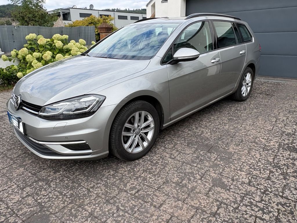 Image of Volkswagen Golf