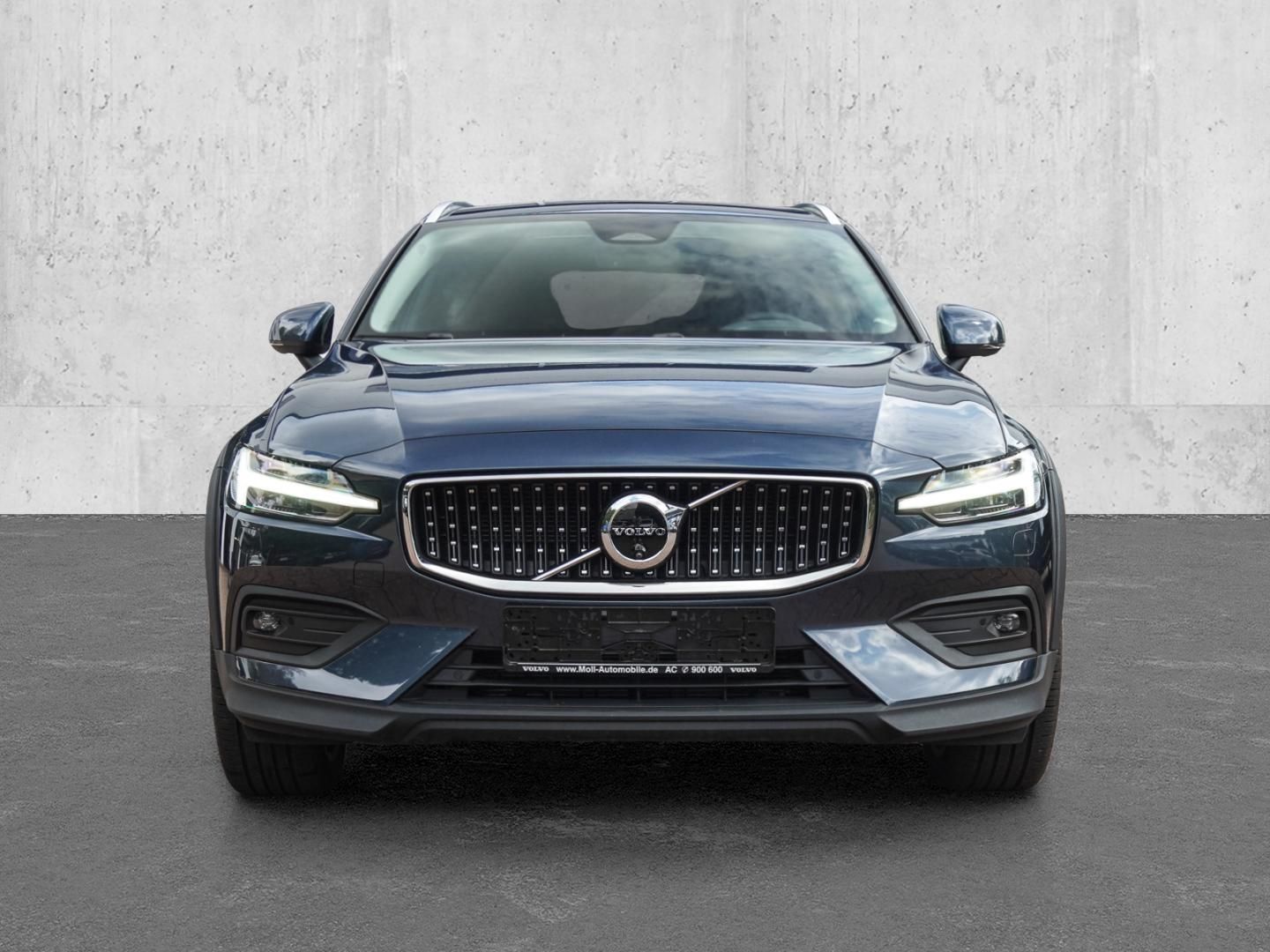 Volvo V60 Cross Country Cross Country Plus AWD StandHZ imagem 3