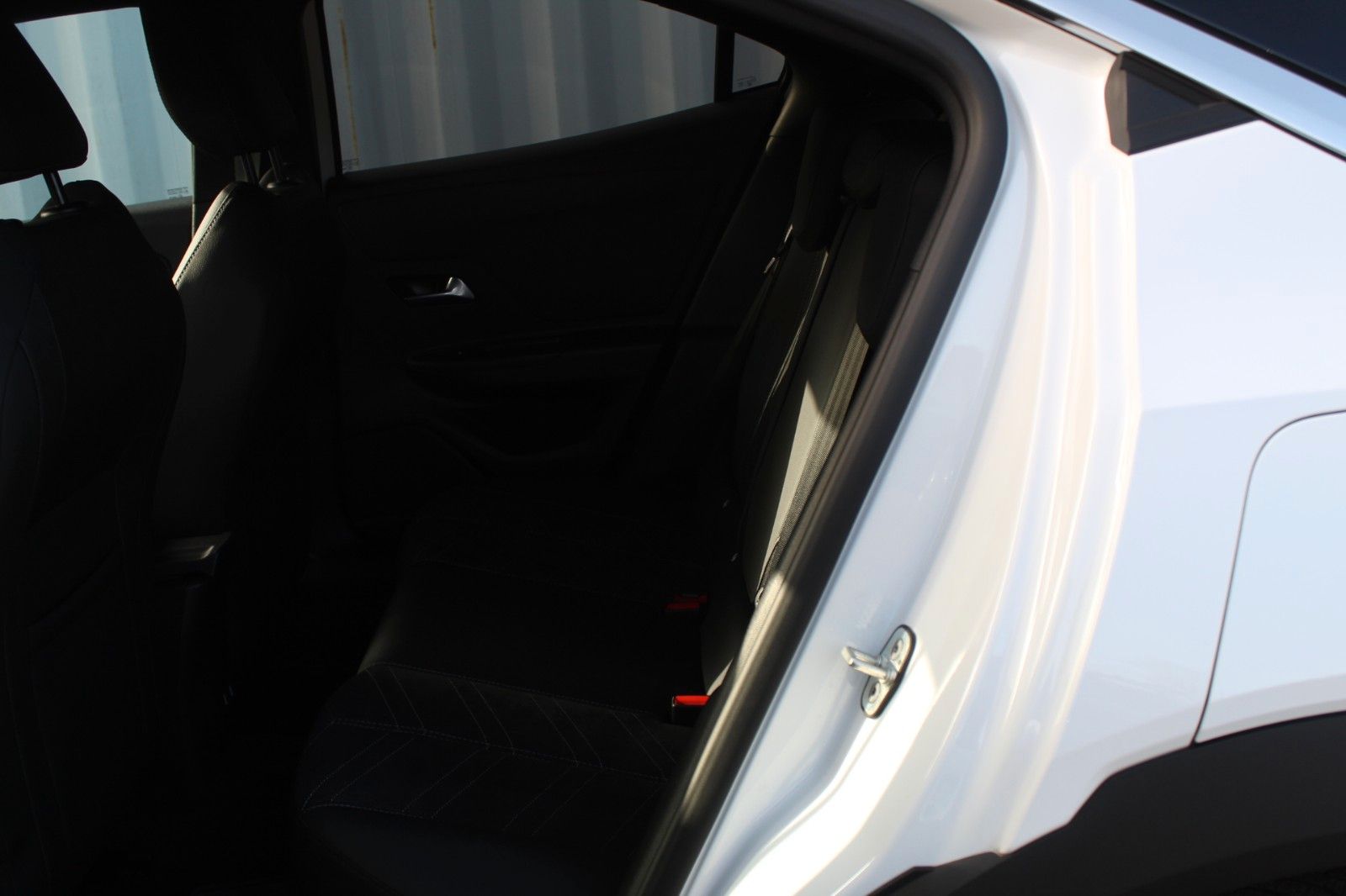 Fahrzeugabbildung Opel Mokka Ultimate*Kamera*Sitzh*DAB