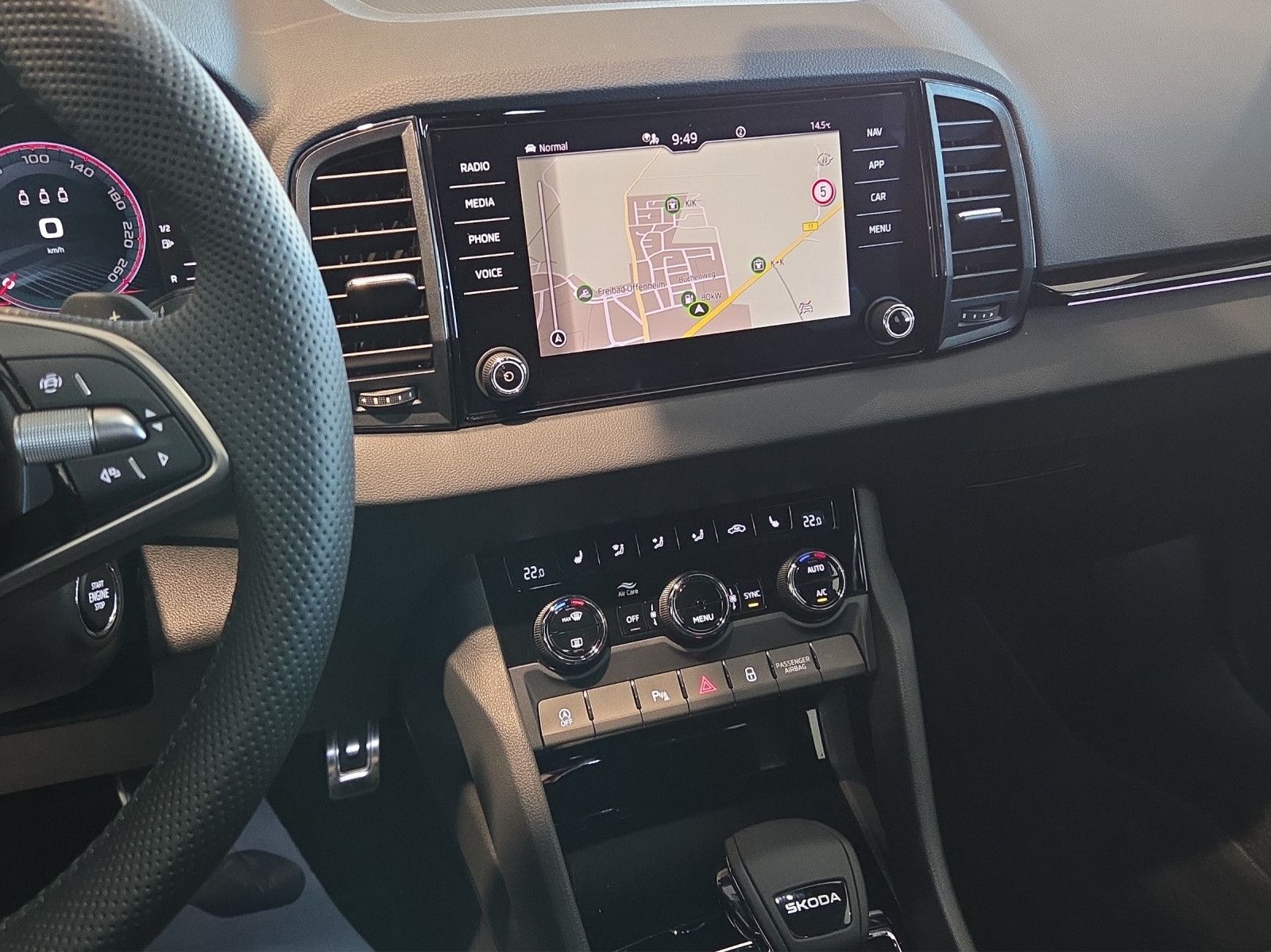 Karoq Sportline 1.5l TSI ACT DSG RFK AHK