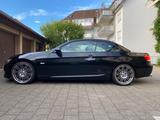 BMW 330i Cabrio - M-Paket - BMW 330 von privat