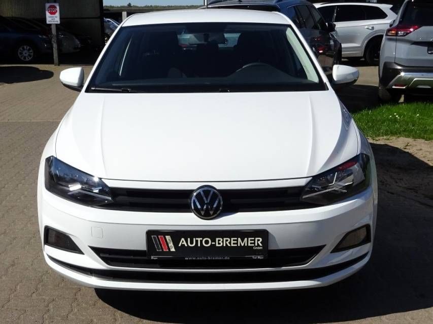 Fahrzeugabbildung Volkswagen Polo  VI  1.0 Trendline/Klima/Sitzheizung