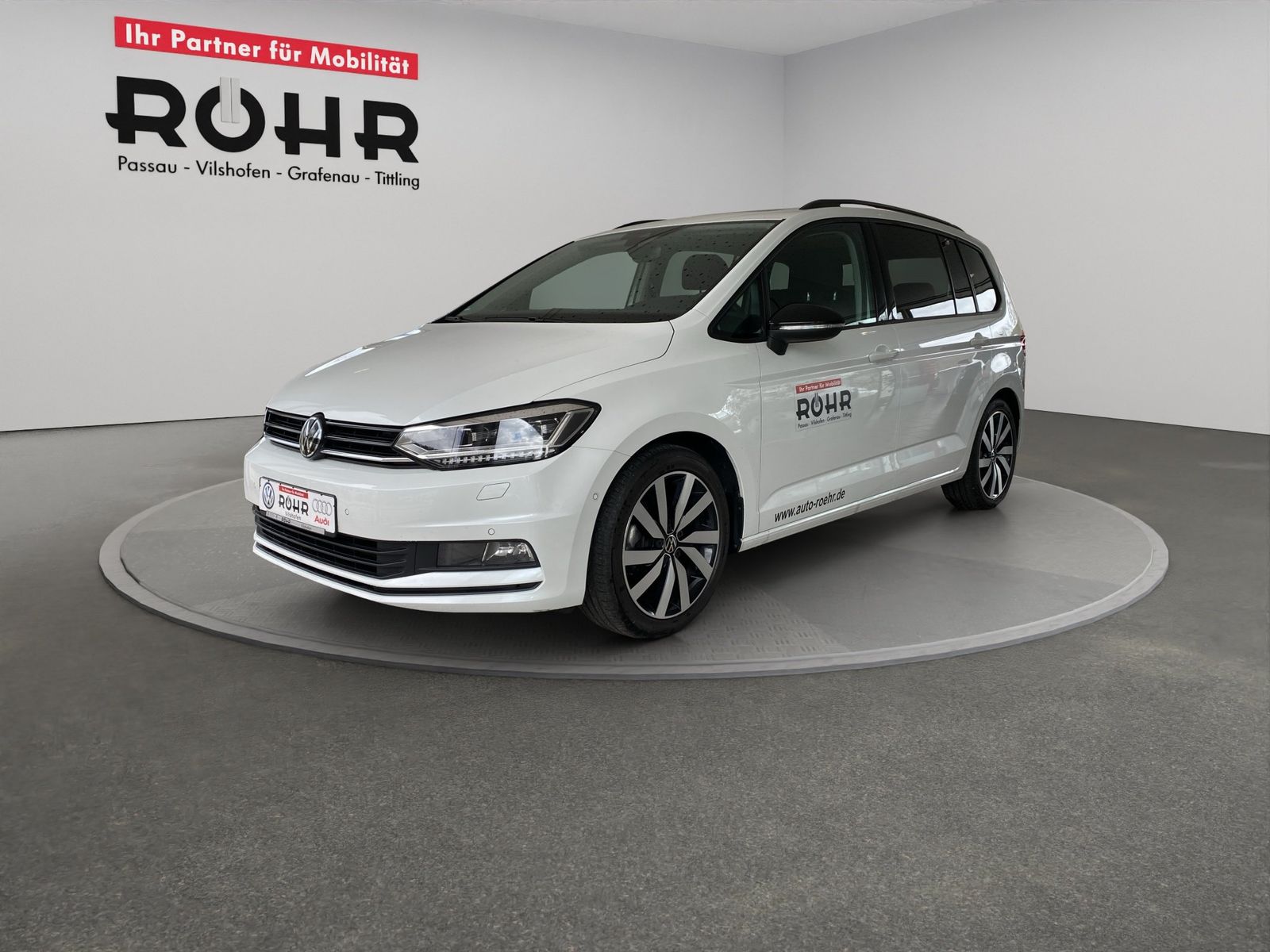 Volkswagen Touran Highline 2.0 TDI DSG Black ACC AHK Kam.