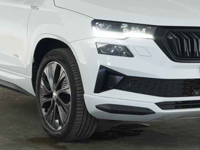 Karoq SPORTLINE TDI DSG 4x4+AHK+NAVI+PANORAMADAC