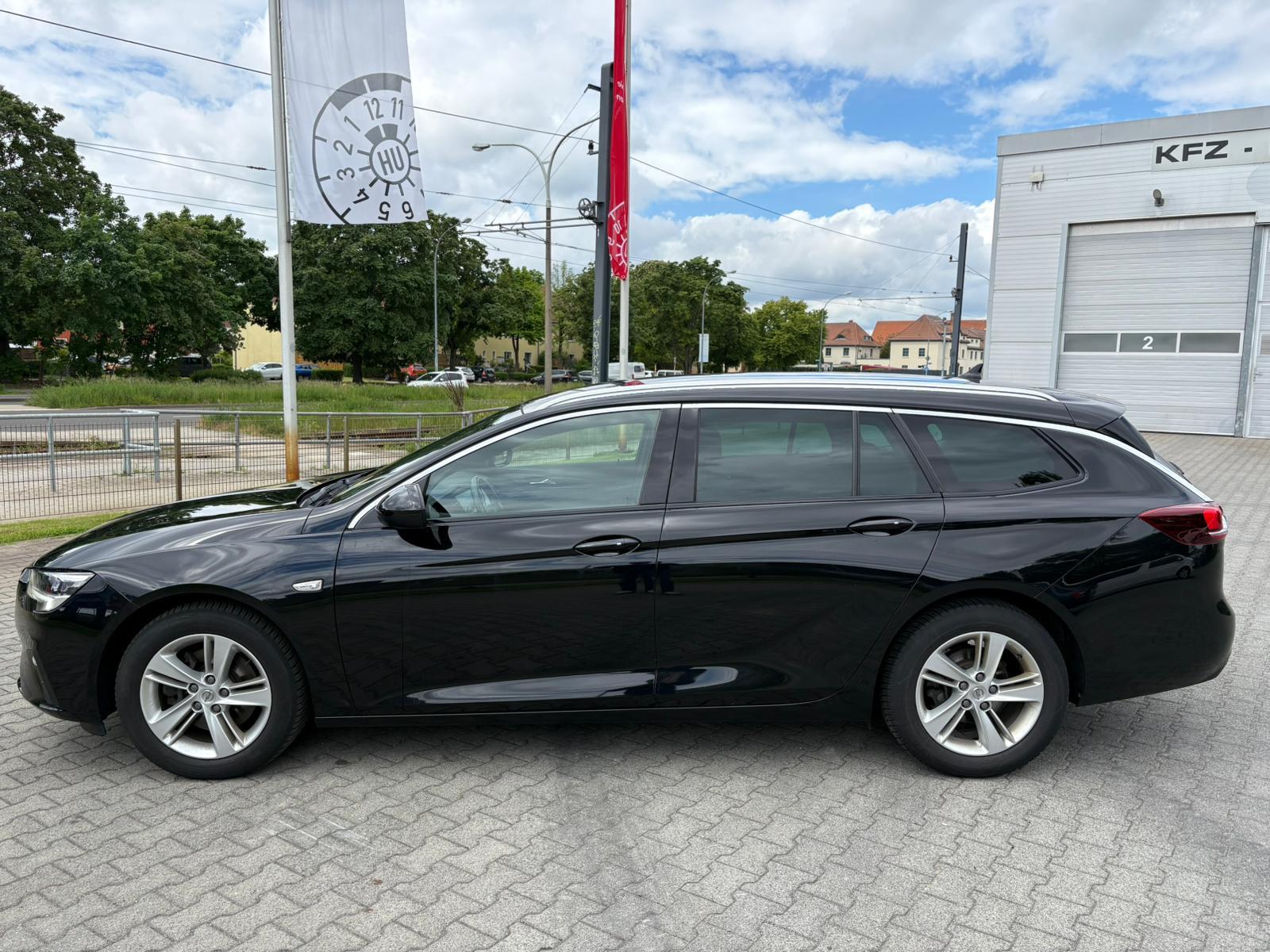 Opel Insignia B Sports Business Taxi Mietwagen 1.HAND