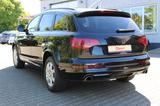 Audi Q7 3.0 TDI quattro S-Line+Leder+Navi+AHK+StandHz - Audi Q7 aus 2011: Line