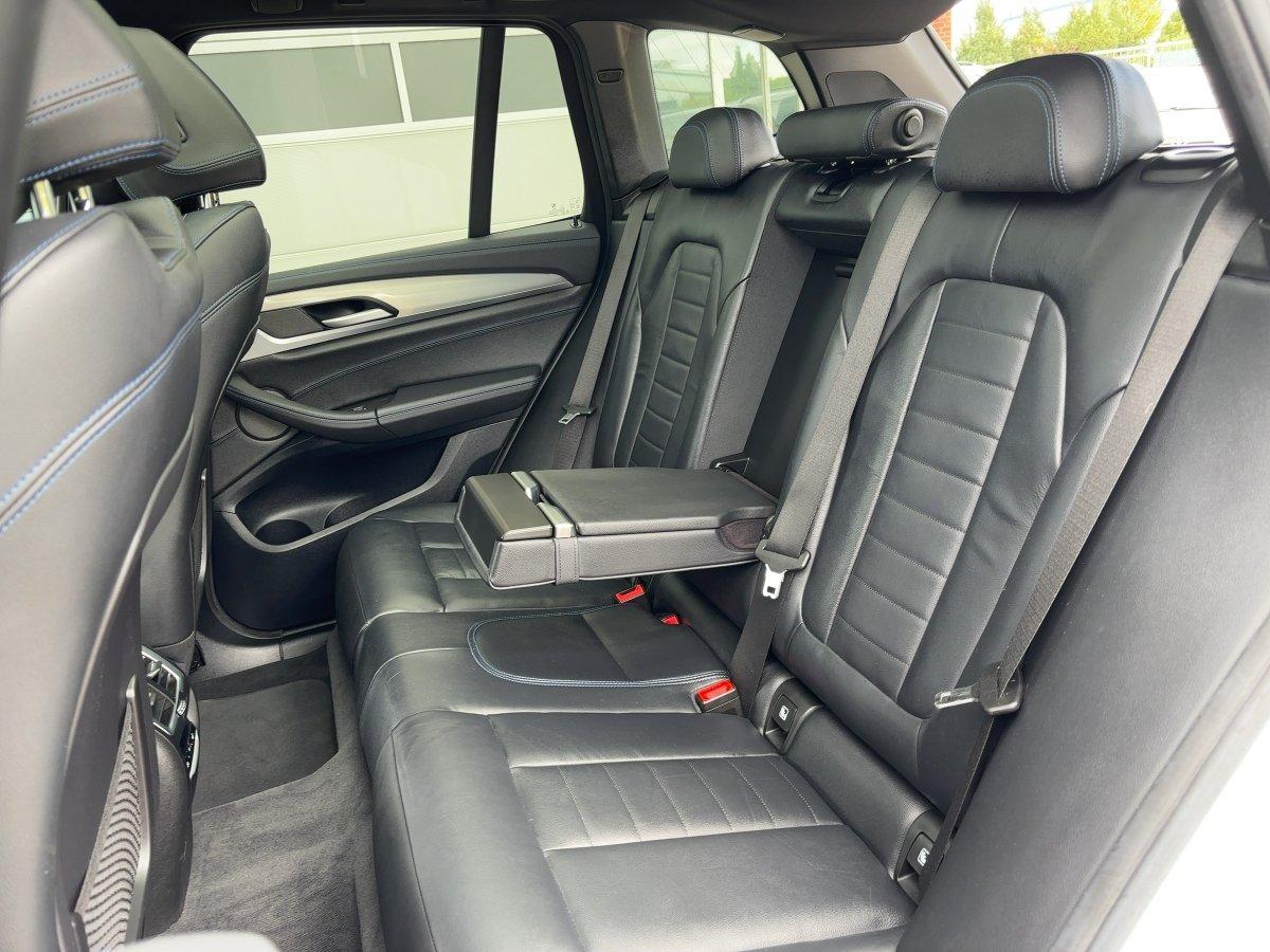 BMW iX3 Impressive AHK,AUTOM.,LED,Navi,SHZ,HUD,PDC