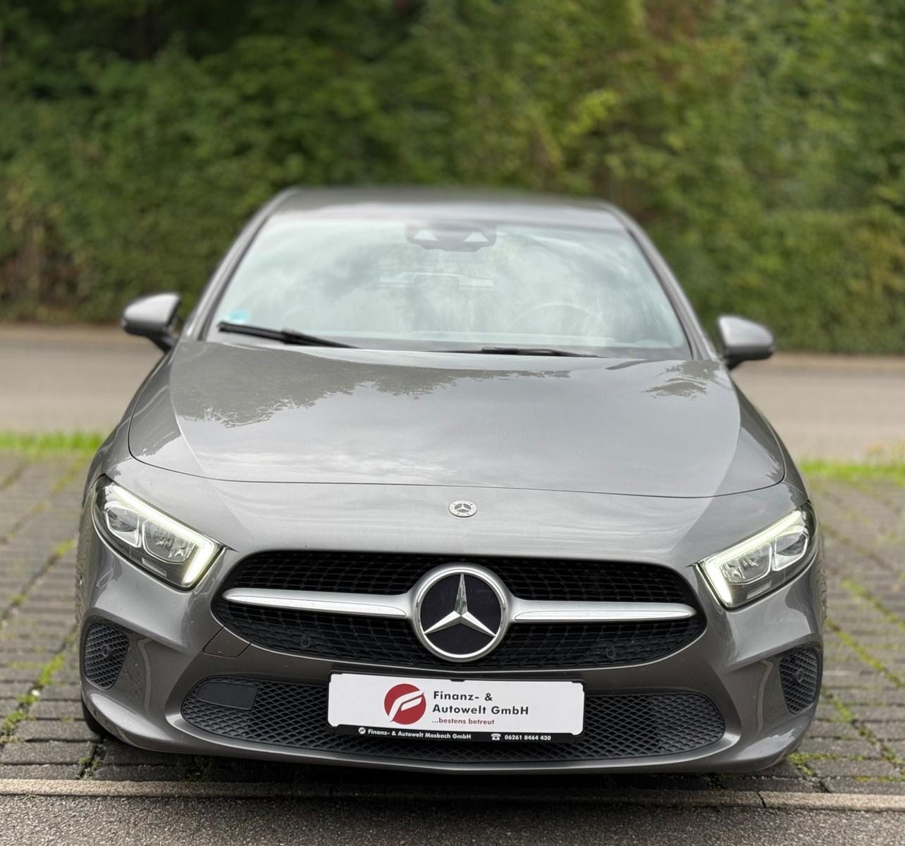 Mercedes-Benz A 250 Progressive/Automatik/Navi/LED/Kamera