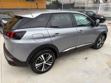 Peugeot 3008 - 11