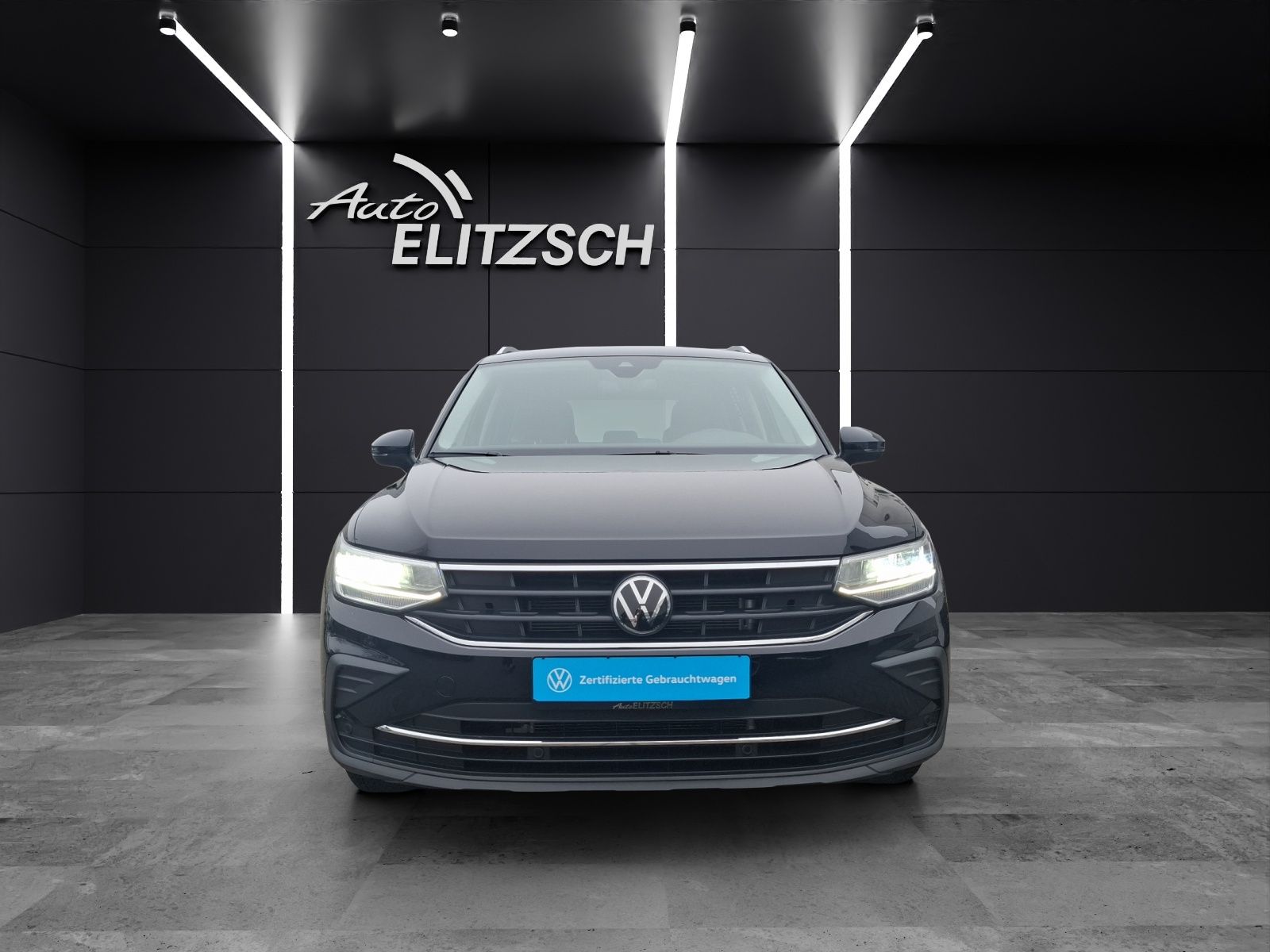 Fahrzeugabbildung Volkswagen Tiguan TDI Move LED ACC AHK SHZ PDC NAVI DAB 18"