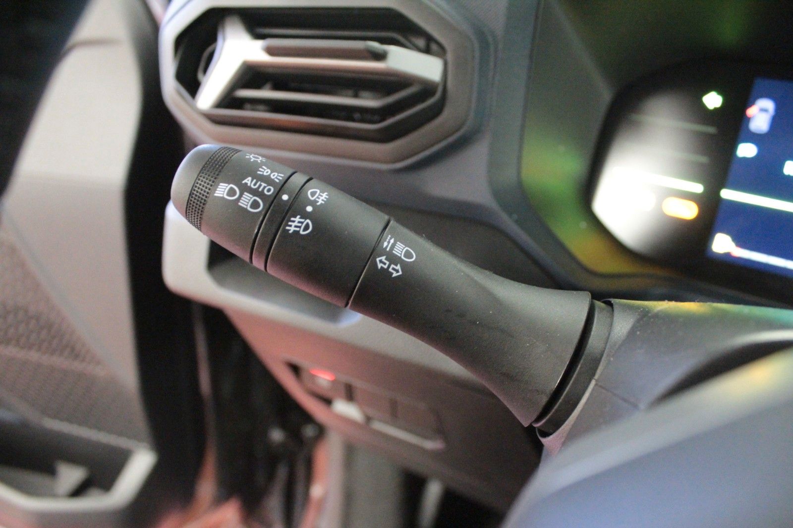 Fahrzeugabbildung Dacia Bigster hybrid 155 Expression*Winter-Plus-Paket*