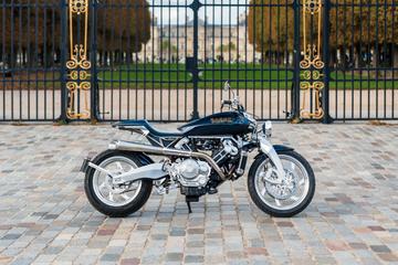 Brough Superior Lawrence - 1 of 188, only 370 km, carbon