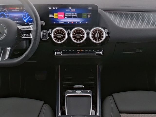 EQA 350 4MATIC Electric Art Adv Plus Memorysitze