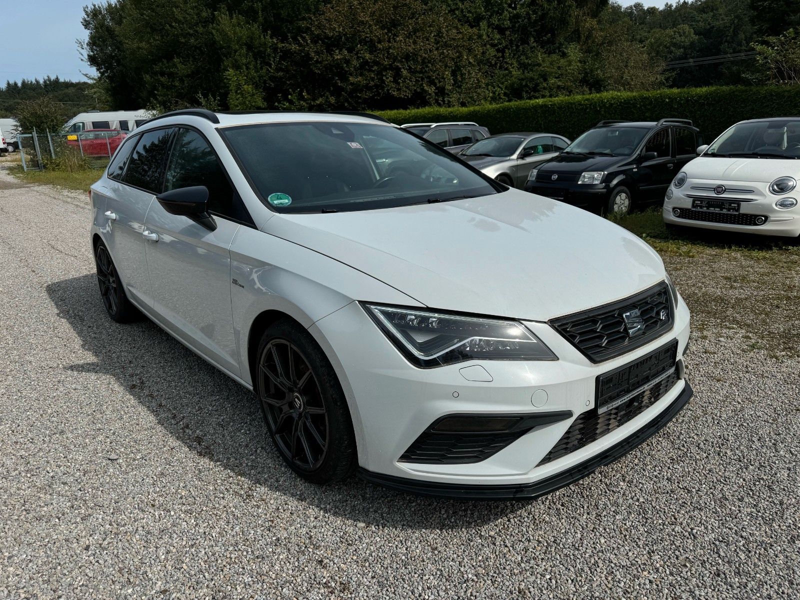 Fahrzeugabbildung SEAT Leon ST FR KAMERA GLASDACH EXPORT GEWERBE