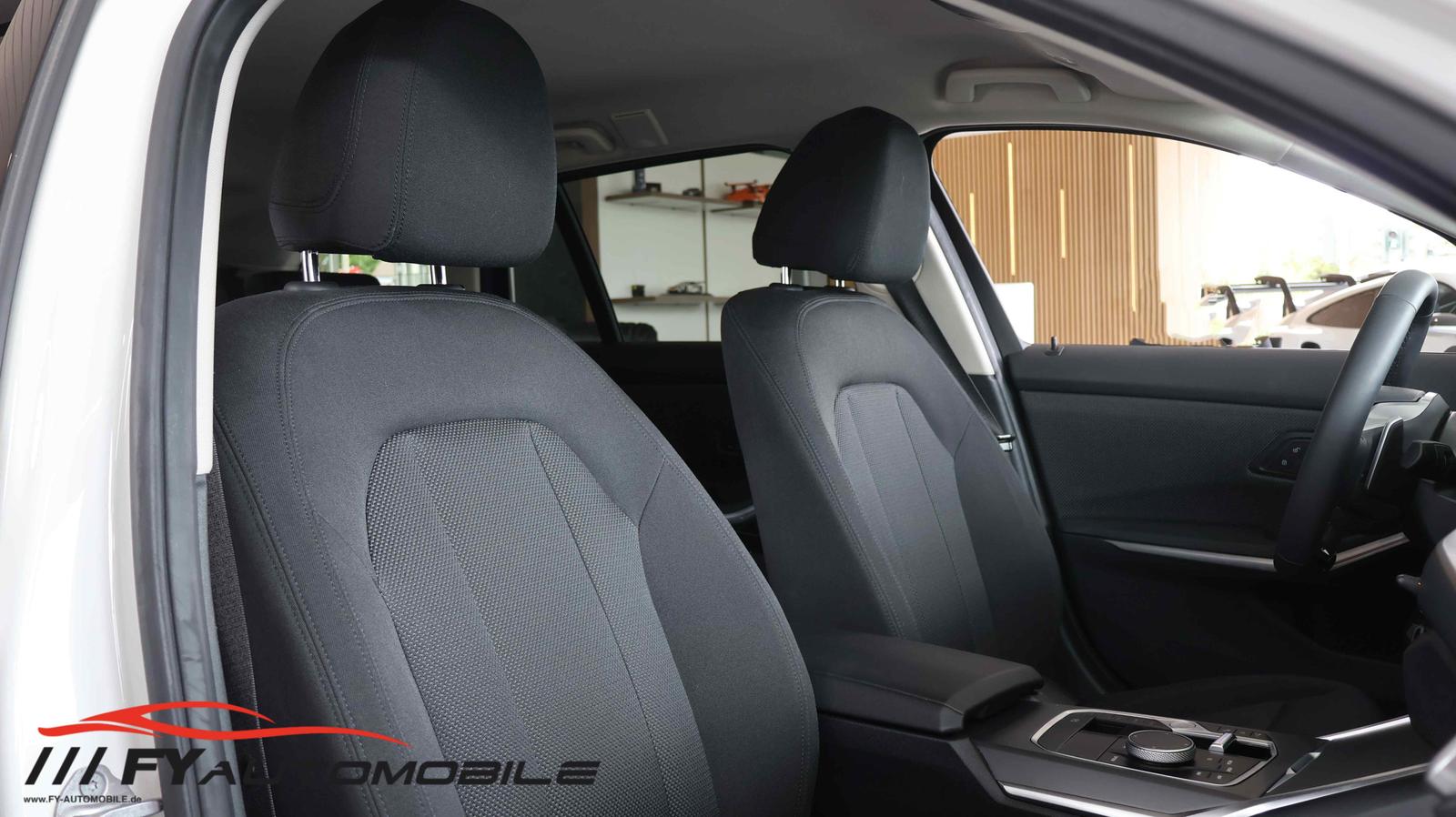 BMW 3 Series 320 d xDrive Laser LED C.Play, миниатюра 25