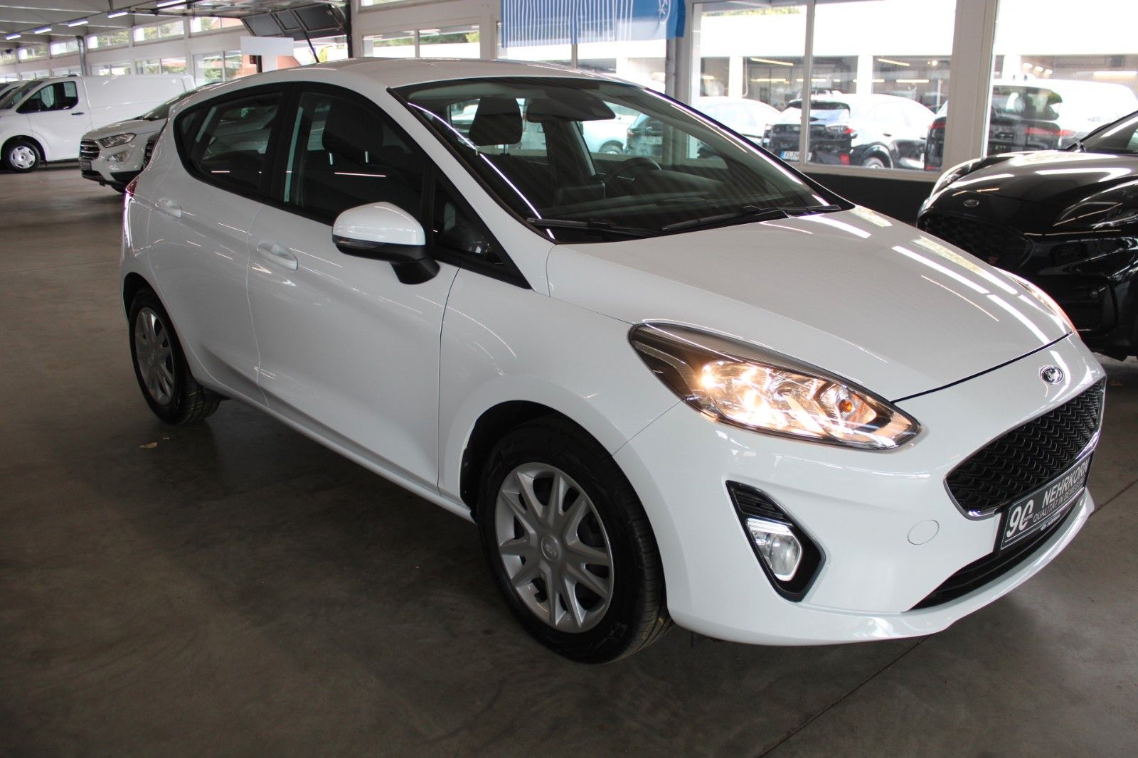 Fahrzeugabbildung Ford Fiesta 1,5 TDCi Cool & Connect 5-trg NAVI LED