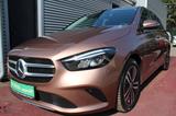 Mercedes-Benz B 250 E AUTOMATIK KLIMA NAVI AMBIENTE LED 1.Hd - mit Hybrid-Antrieb: Gold