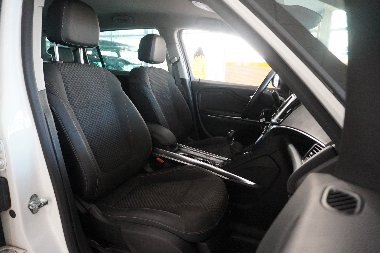 Fahrzeugabbildung Opel Zafira C 1.4T INNOV. 7-SITZ NAVI/LED/KAMERA/AHK