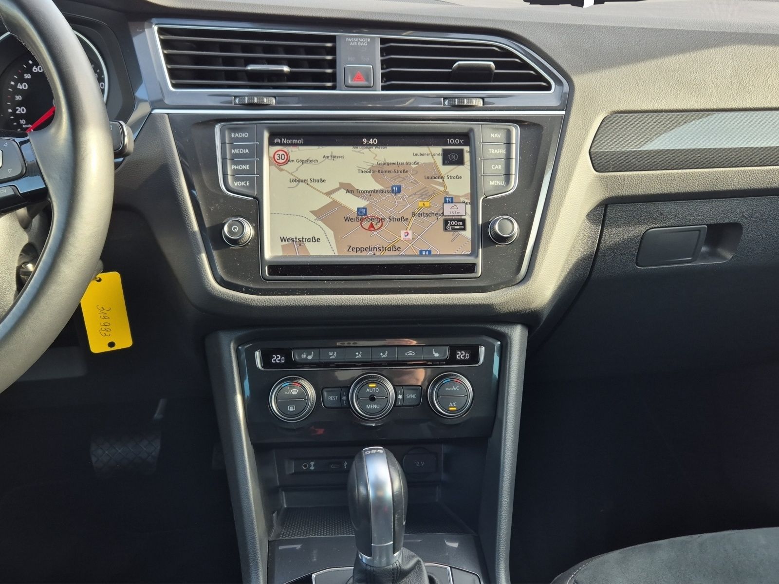 Fahrzeugabbildung Volkswagen Tiguan TDI Highline DSG 4M LED AHK Navi ACC PDC